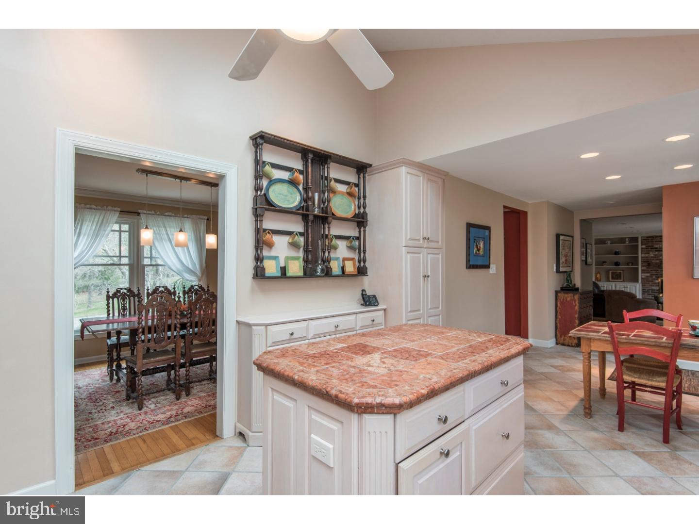 4 Winding Way Wayne, PA 19087 - Photo 11 of 25 Kitchen