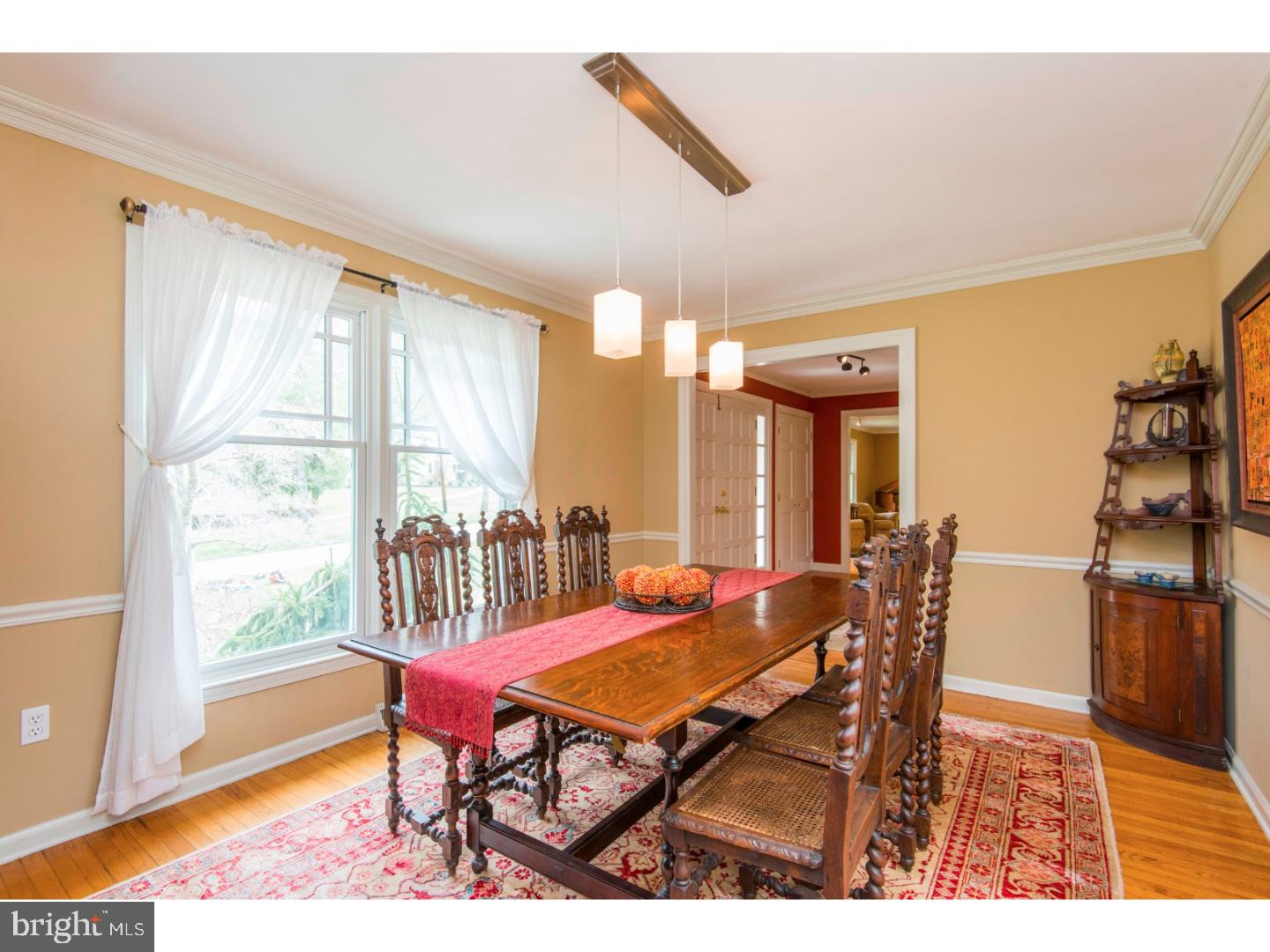 4 Winding Way Wayne, PA 19087 - Photo 10 of 25 Dining Room