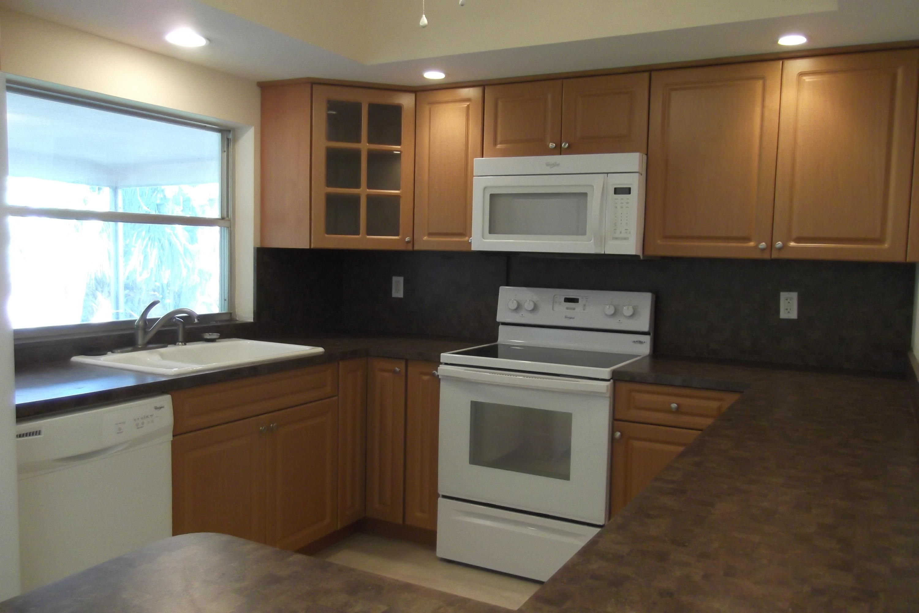 249 Northeast 31st Street Boca Raton, FL 33431 - Photo 7 of 21 249 103