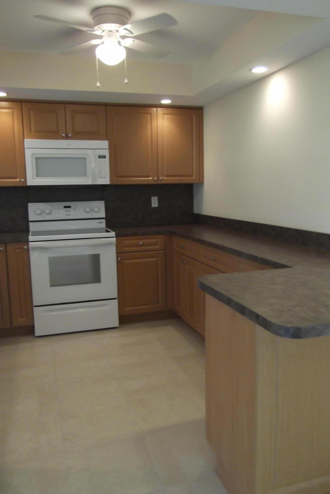 249 Northeast 31st Street Boca Raton, FL 33431 - Photo 8 of 21 249 104