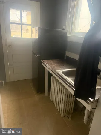 $1,000 | 6458 West Chester Park, Upper Darby, PA 19082