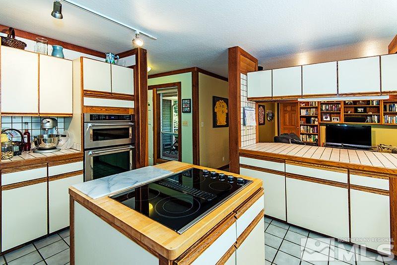 3760 Falcon Way Reno, NV 89509 - Photo 10 of 25 Photo 10