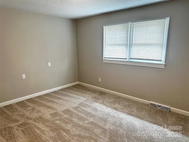 a view of empty room with window