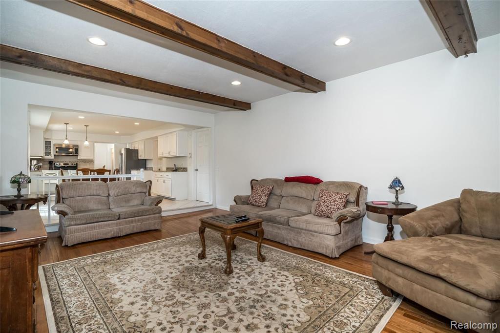 800 Mayfair Court Rochester Hills, MI 48309 - Photo 11 of 24