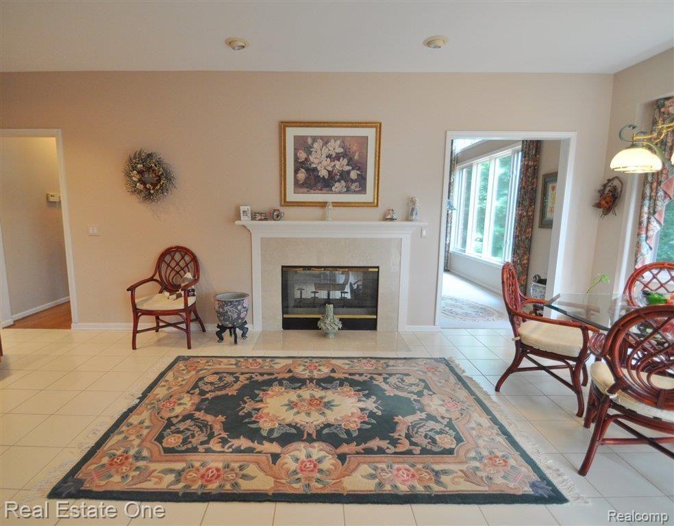 1864 Archers Pointe Rochester, MI 48306 - Photo 17 of 52 2 Sided Gas Fireplace