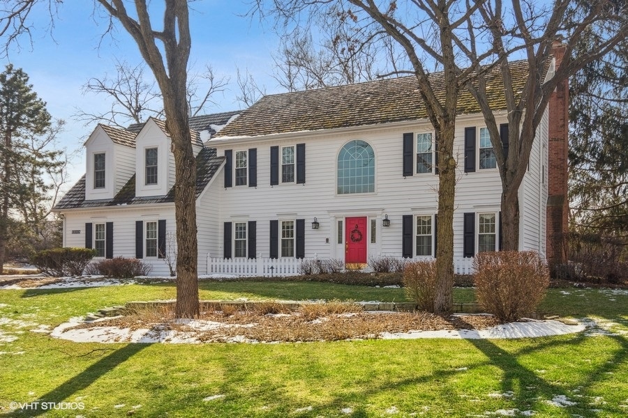 22319 North Linden Drive, Lake Barrington, IL 60010 Compass