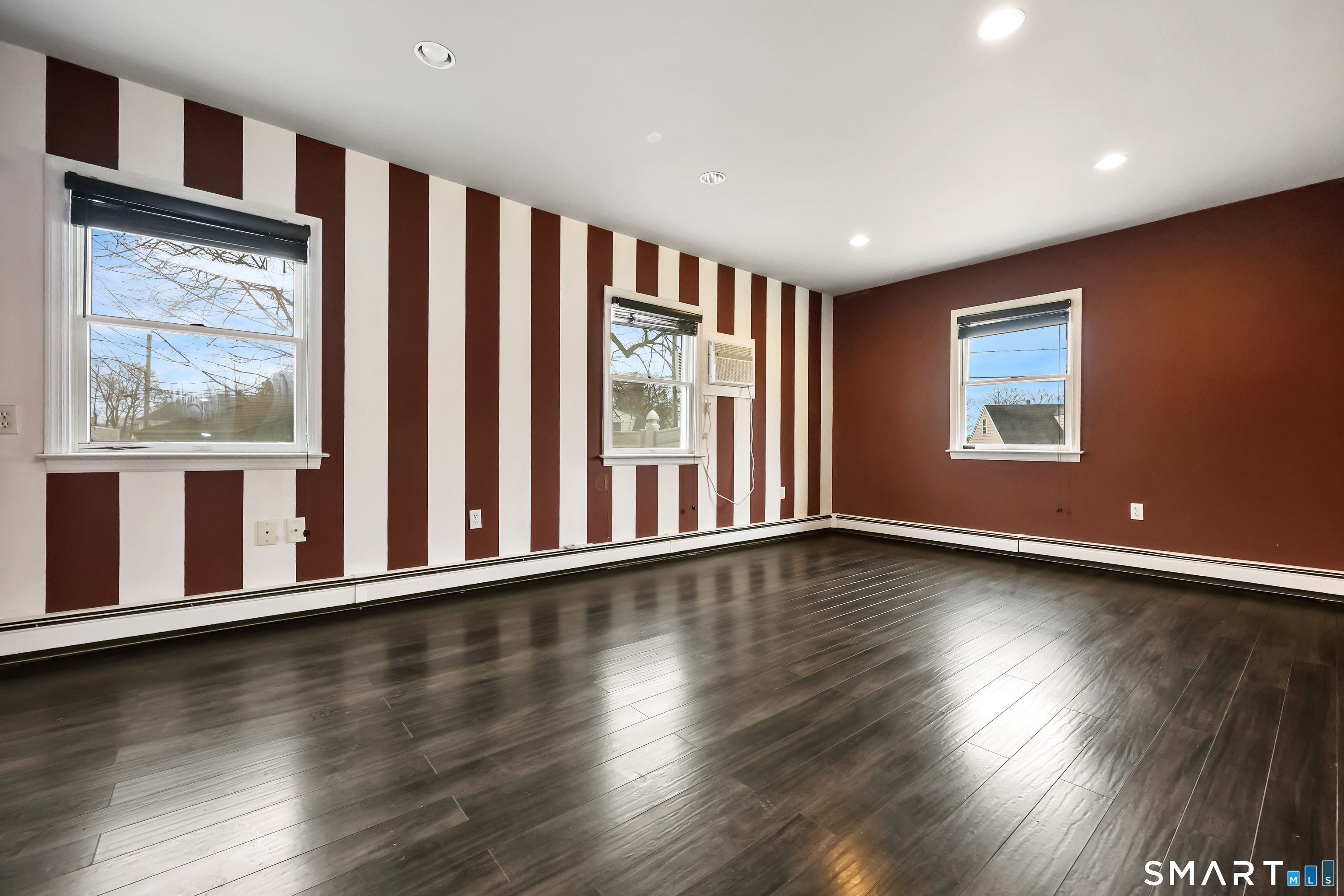 37 Old Barn Road South Stamford, CT 06905 - Photo 22 of 35