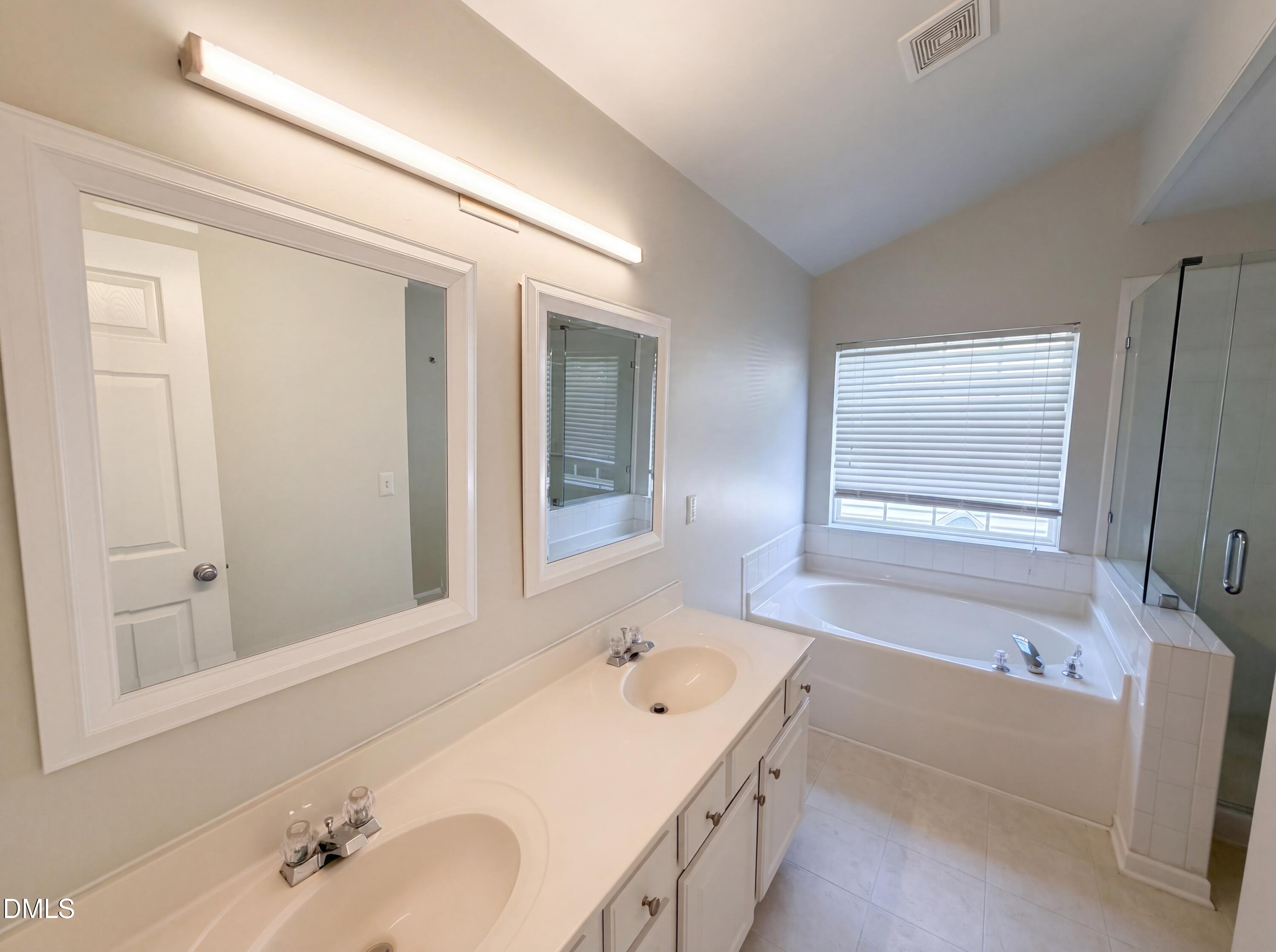 8409 Aztec Dawn Court Raleigh, NC 27613 - Photo 12 of 16 listing_11