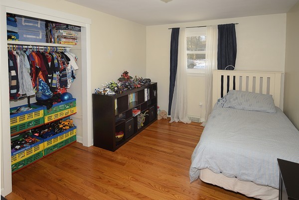375 Grand Valley Road Springfield, MA 01128 - Photo 17 of 21