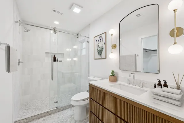 $599,900 | 8214 Kearsarge Drive, Austin, TX 78745