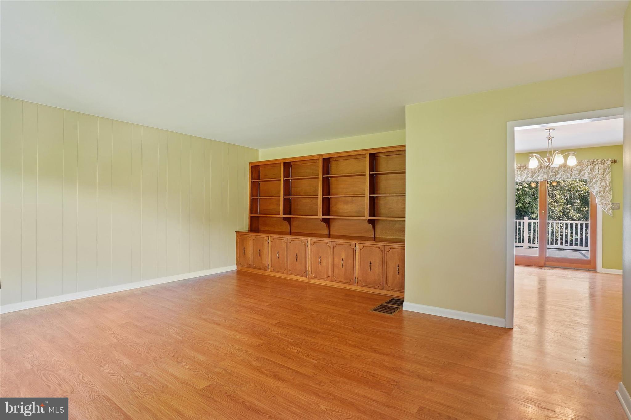 2209 Grafton Shop Road Forest Hill, MD 21050 - Photo 5 of 23 Living Room Built-In's