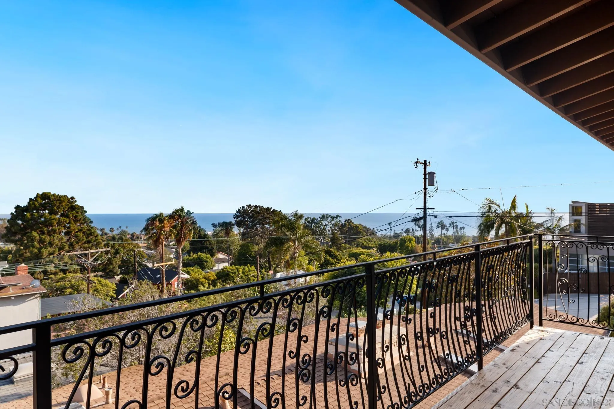 5643 Linda Rosa Avenue La Jolla, CA 92037 - Photo 25 of 56 a view of city from a balcony