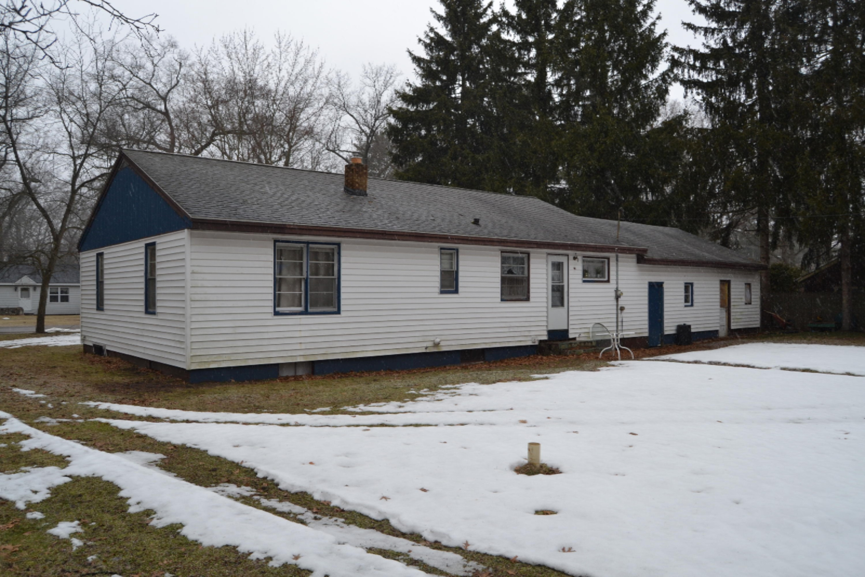 1850 Pappas Road Muskegon, MI 49445 - Photo 2 of 17 DSC_0175