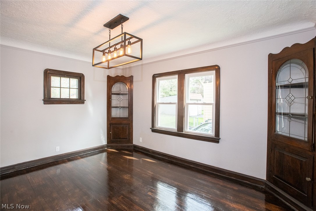 887 Selwyn Road Cleveland Heights, OH 44112 - Photo 8 of 34