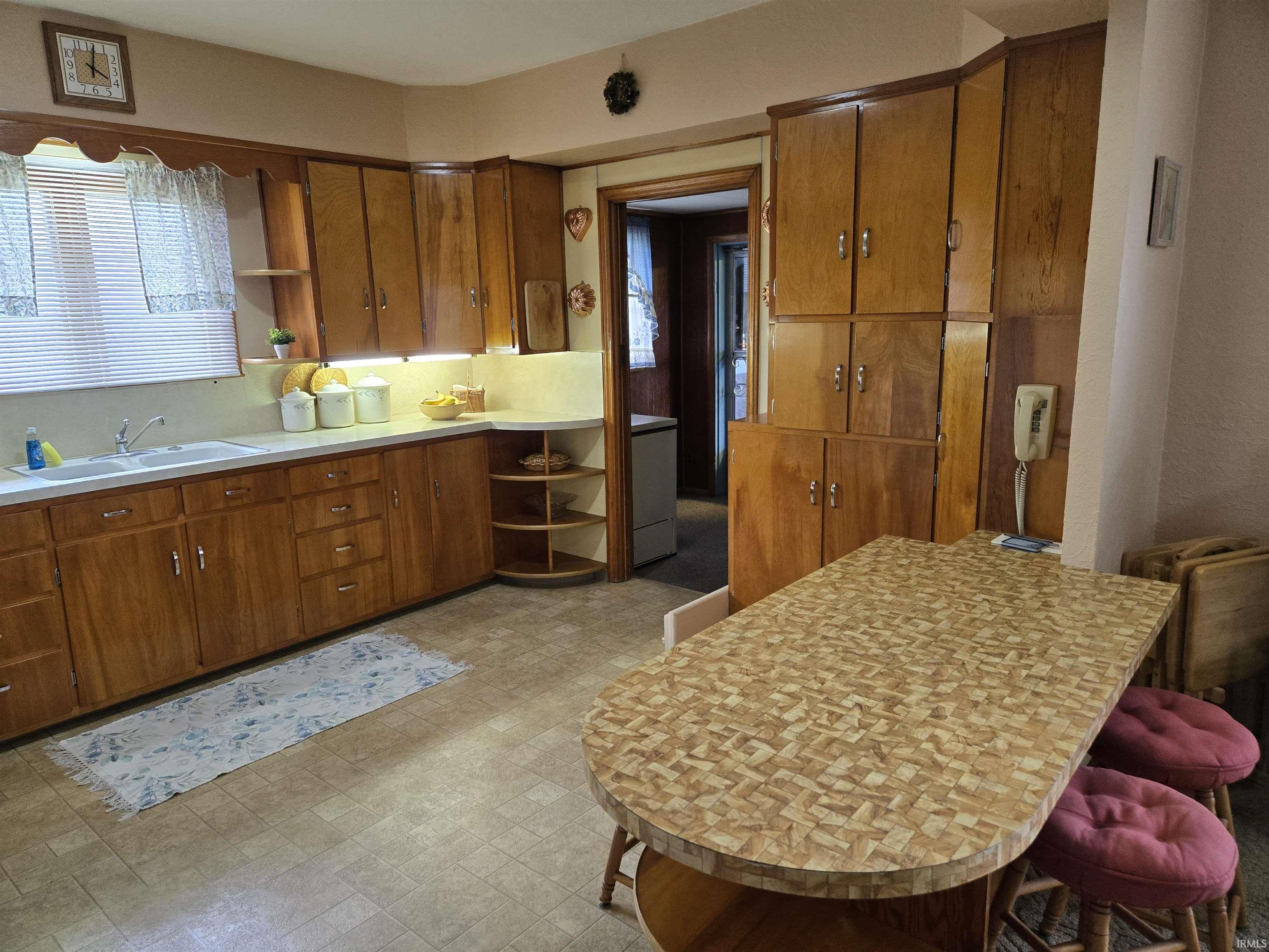 267 East Commerce Street Dunkirk, IN 47336 - Photo 11 of 29