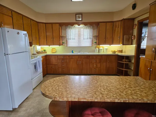 $129,900 | 267 East Commerce Street, Dunkirk, IN 47336