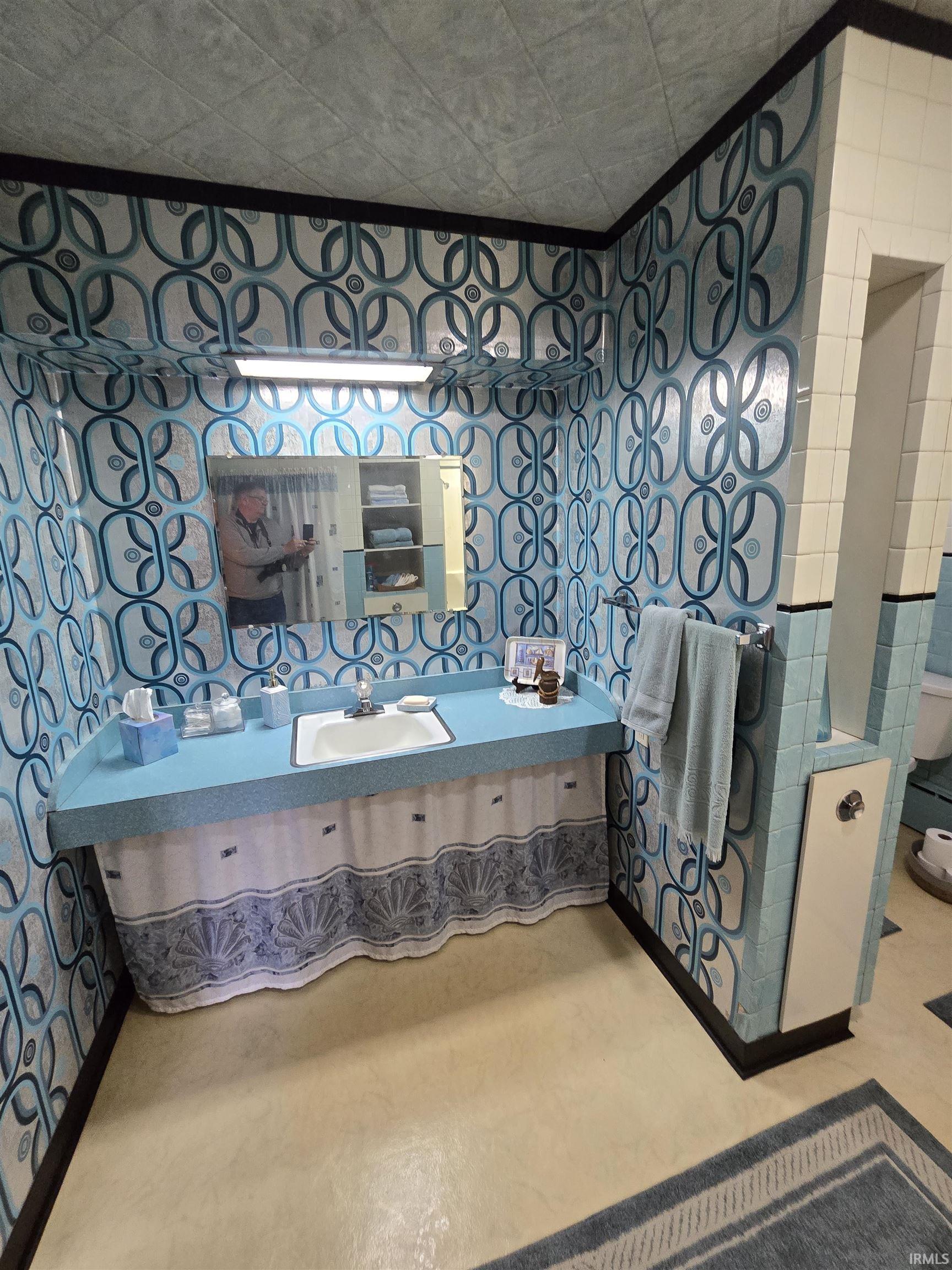 267 East Commerce Street Dunkirk, IN 47336 - Photo 20 of 29