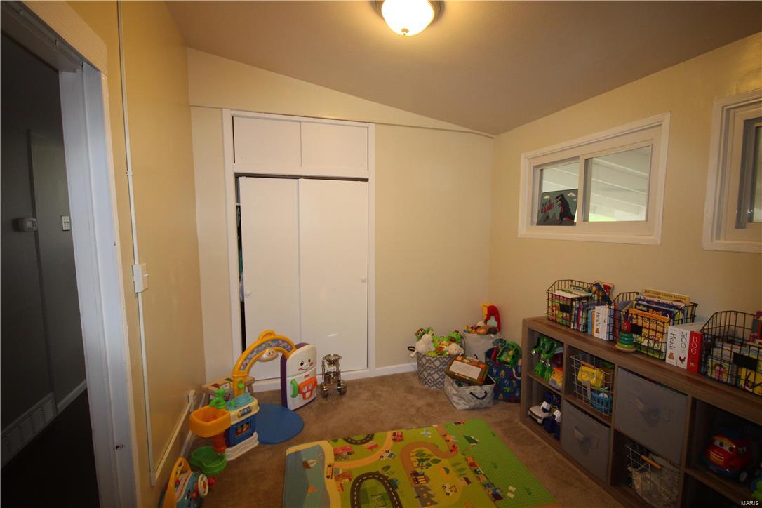 1739 Ridgewood Drive St. Louis, MO 63126 - Photo 8 of 26 Gallery Image 8