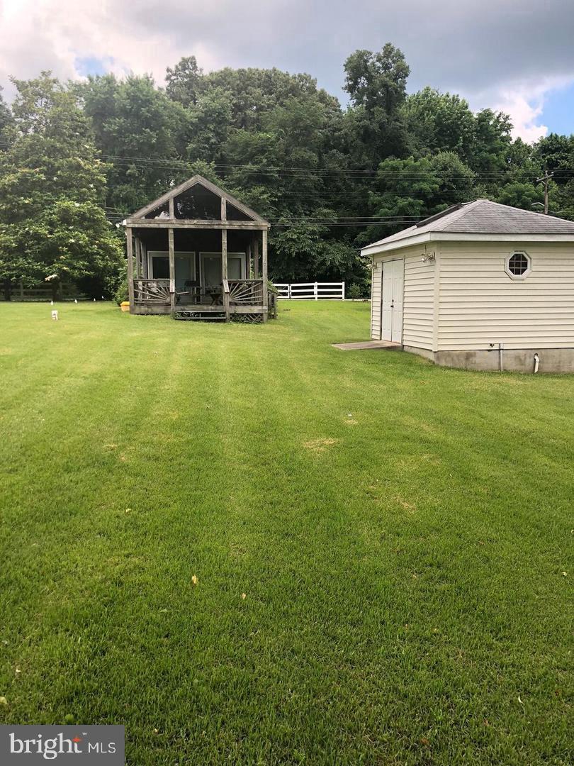 1880 Cedar Road Pasadena, MD 21122 - Photo 25 of 29 Gallery Image 25