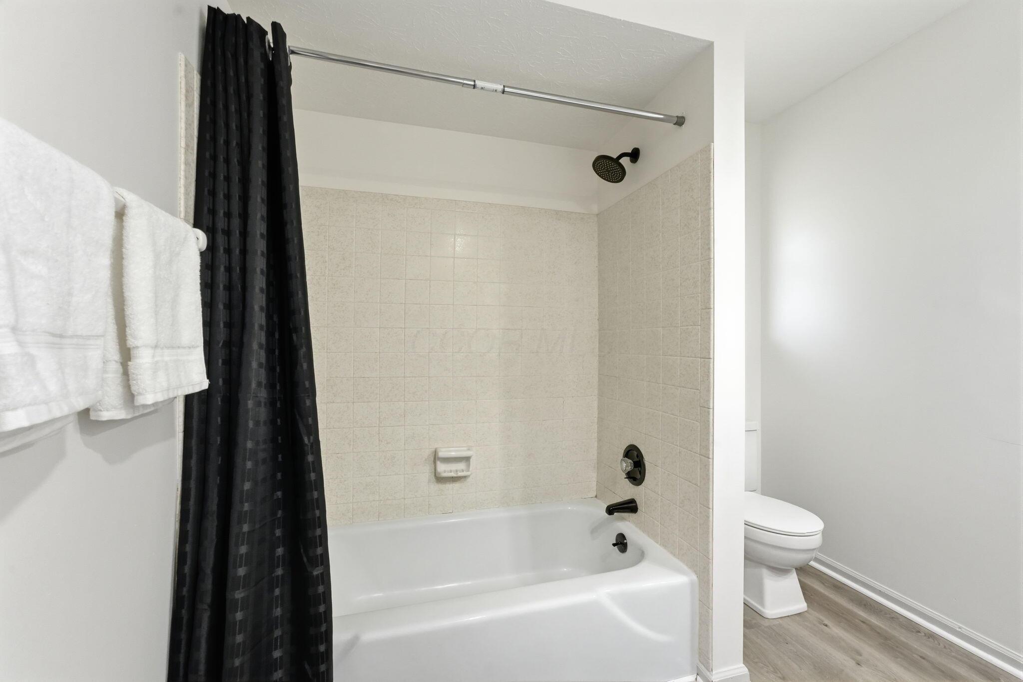 5446 Blue Ash Road Columbus, OH 43229 - Photo 38 of 52