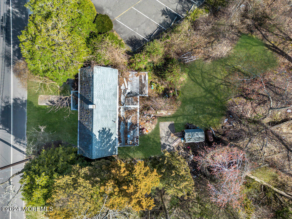 327 Mantoloking Road Brick, NJ 08723 - Photo 5 of 16 a view of a backyard