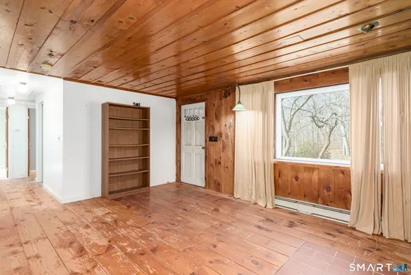 $325,000 | 39 Papermill Road, Hebron, CT 06231