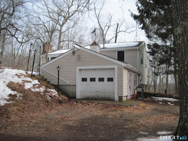 $325,000 | 39 Papermill Road, Hebron, CT 06231