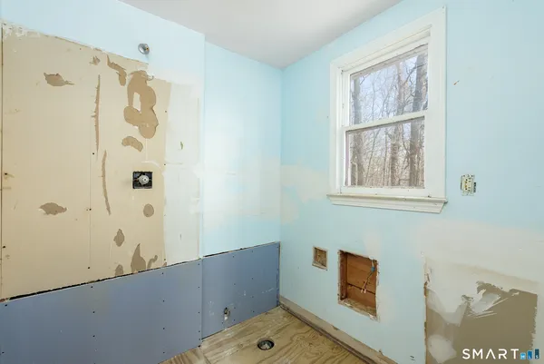 $325,000 | 39 Papermill Road, Hebron, CT 06231