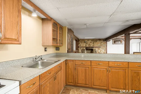 $325,000 | 39 Papermill Road, Hebron, CT 06231