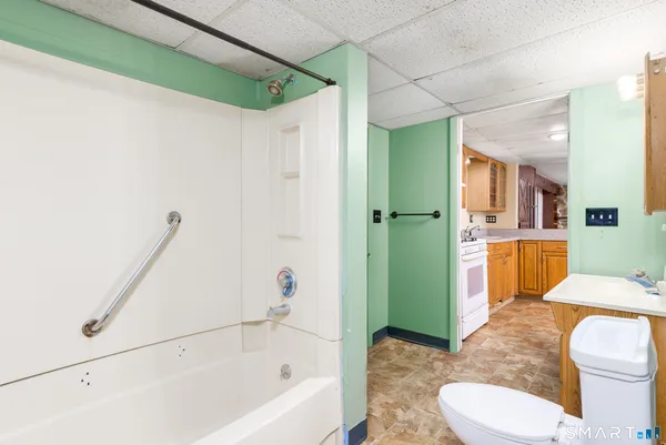 $325,000 | 39 Papermill Road, Hebron, CT 06231