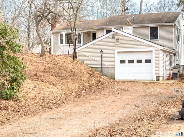 $325,000 | 39 Papermill Road, Hebron, CT 06231