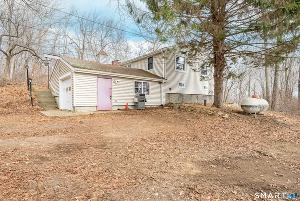 $325,000 | 39 Papermill Road, Hebron, CT 06231