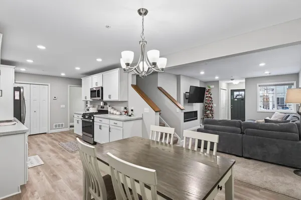 $318,500 | 25584 3rd Street West, Zimmerman, MN 55398