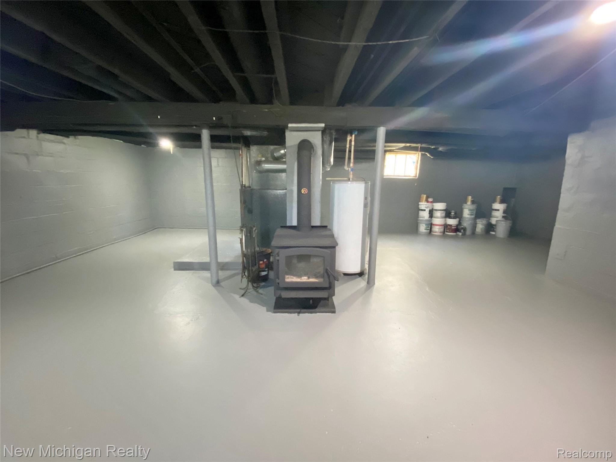 5521 Calkins Road Flint, MI 48532 - Photo 21 of 38 DE952137-2F5D-484B-A011-57237CBB22FF.jpeg