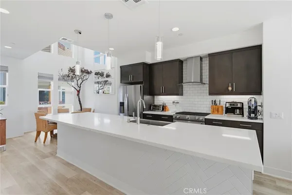 $6,300 | 1660 Topanga, Costa Mesa, CA 92627