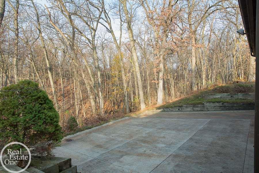 5820 North Rochester Road Rochester, MI 48306 - Photo 29 of 35