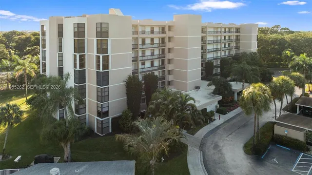 $363,000 | 6662 Boca Del Mar Drive, Unit 112, Boca Raton, FL 33433