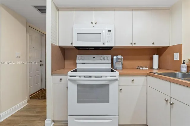 $363,000 | 6662 Boca Del Mar Drive, Unit 112, Boca Raton, FL 33433