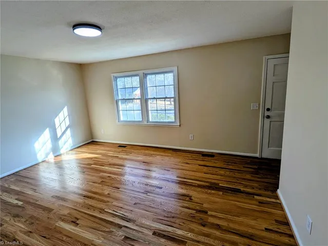 $1,600 | 1028 Gales Avenue, Winston-Salem, NC 27103