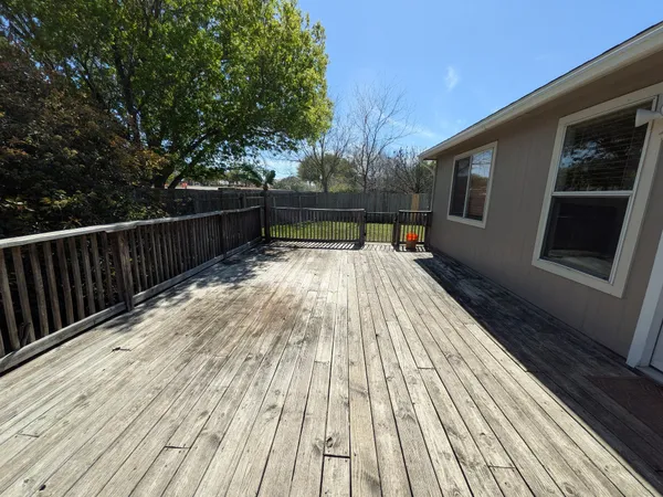 $1,740 | 1800 Twisted Oak Drive, Leander, TX 78641