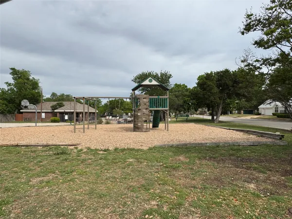 $1,740 | 1800 Twisted Oak Drive, Leander, TX 78641