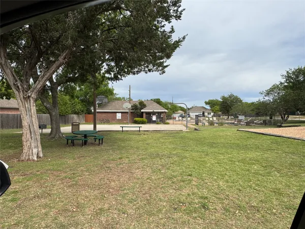 $1,740 | 1800 Twisted Oak Drive, Leander, TX 78641