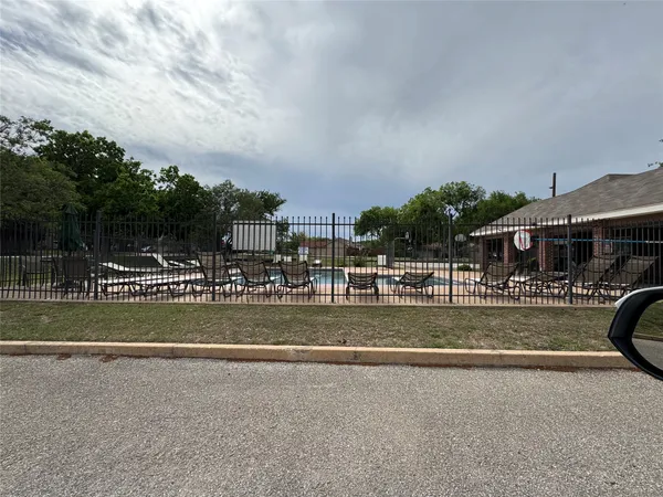 $1,740 | 1800 Twisted Oak Drive, Leander, TX 78641