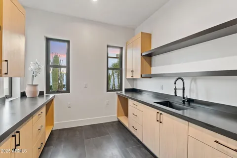 $4,900,000 | 3135 East Palo Verde Drive, Phoenix, AZ 85016