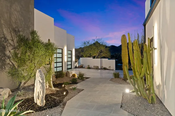 $4,900,000 | 3135 East Palo Verde Drive, Phoenix, AZ 85016