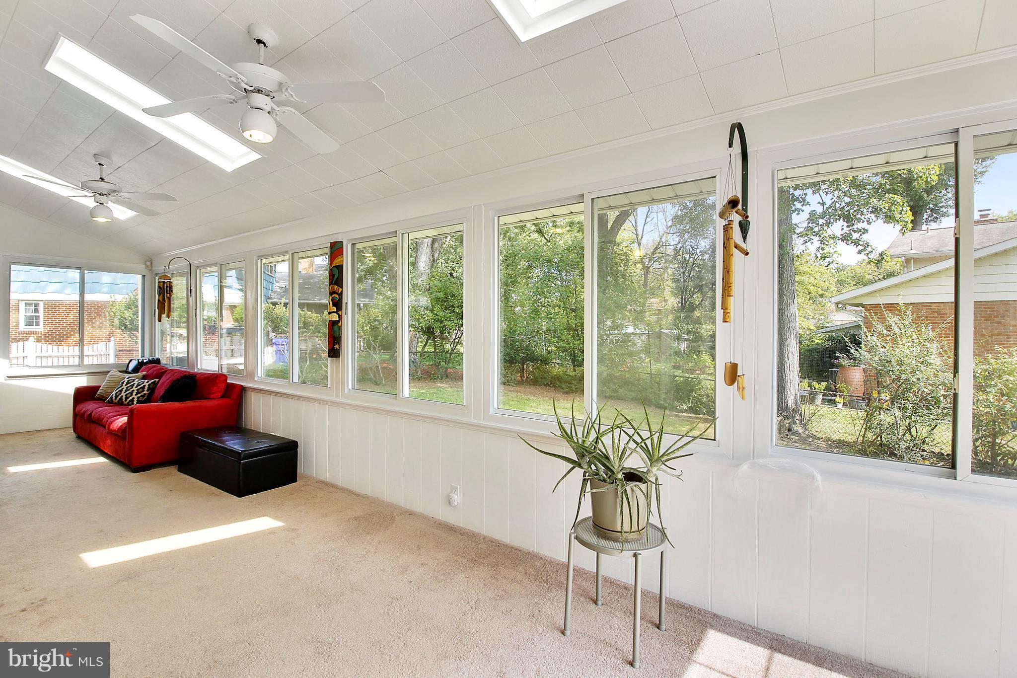 11501 Alma Street Silver Spring, MD 20902 - Photo 10 of 29 Family Sun Room