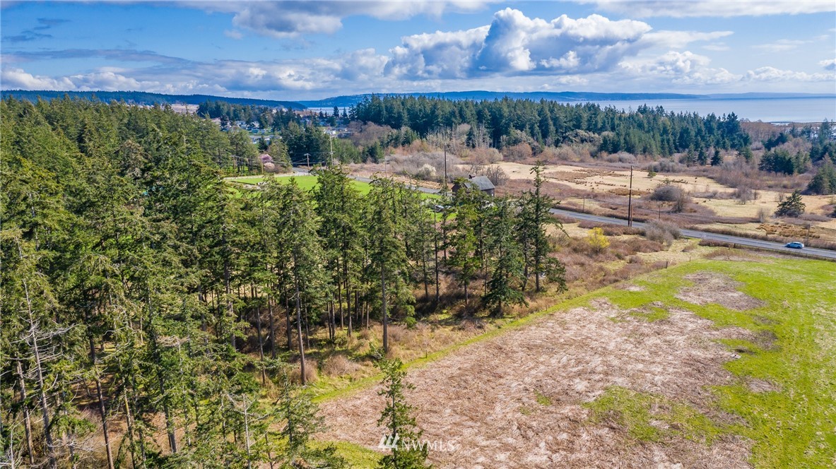 55 East Crescent Harbor Road Oak Harbor, WA 98277 - Photo 6 of 16 Gallery Image 6