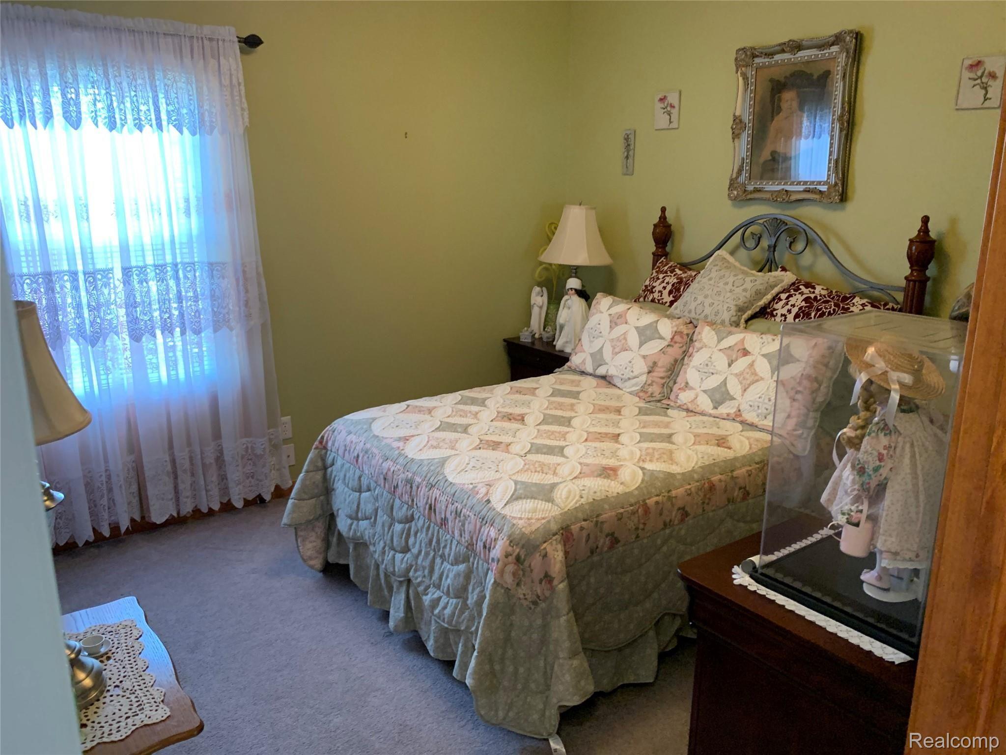 28838 King Road Romulus, MI 48174 - Photo 36 of 50 IMG_2868 (1).jpg