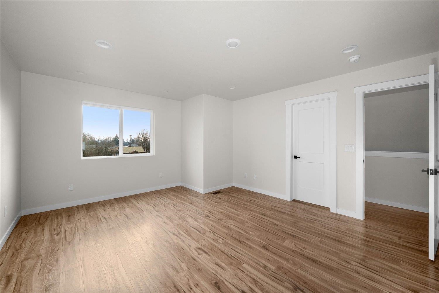 2401 East Longfellow Avenue Spokane, WA 99207 - Photo 16 of 20