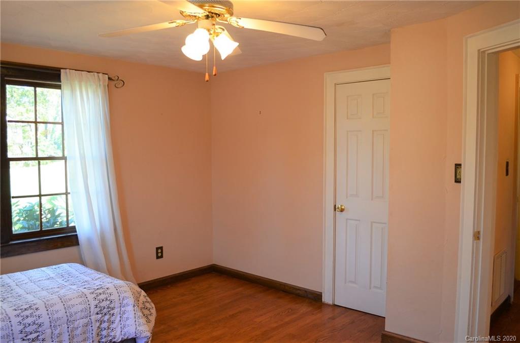 1868 Noah Path Conover, NC 28613 - Photo 26 of 45 Gallery Image 26